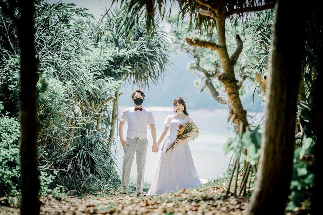 カブキンのインスタグラム：「この日の写真 1500枚くらいあるんですけど…。  4年くらいかけて毎日投稿しようかな。  コメントください。 photo: @st_pixx   #座間味  #婚活  #結婚相談所  #慶良間諸島  #阿真ビーチ」