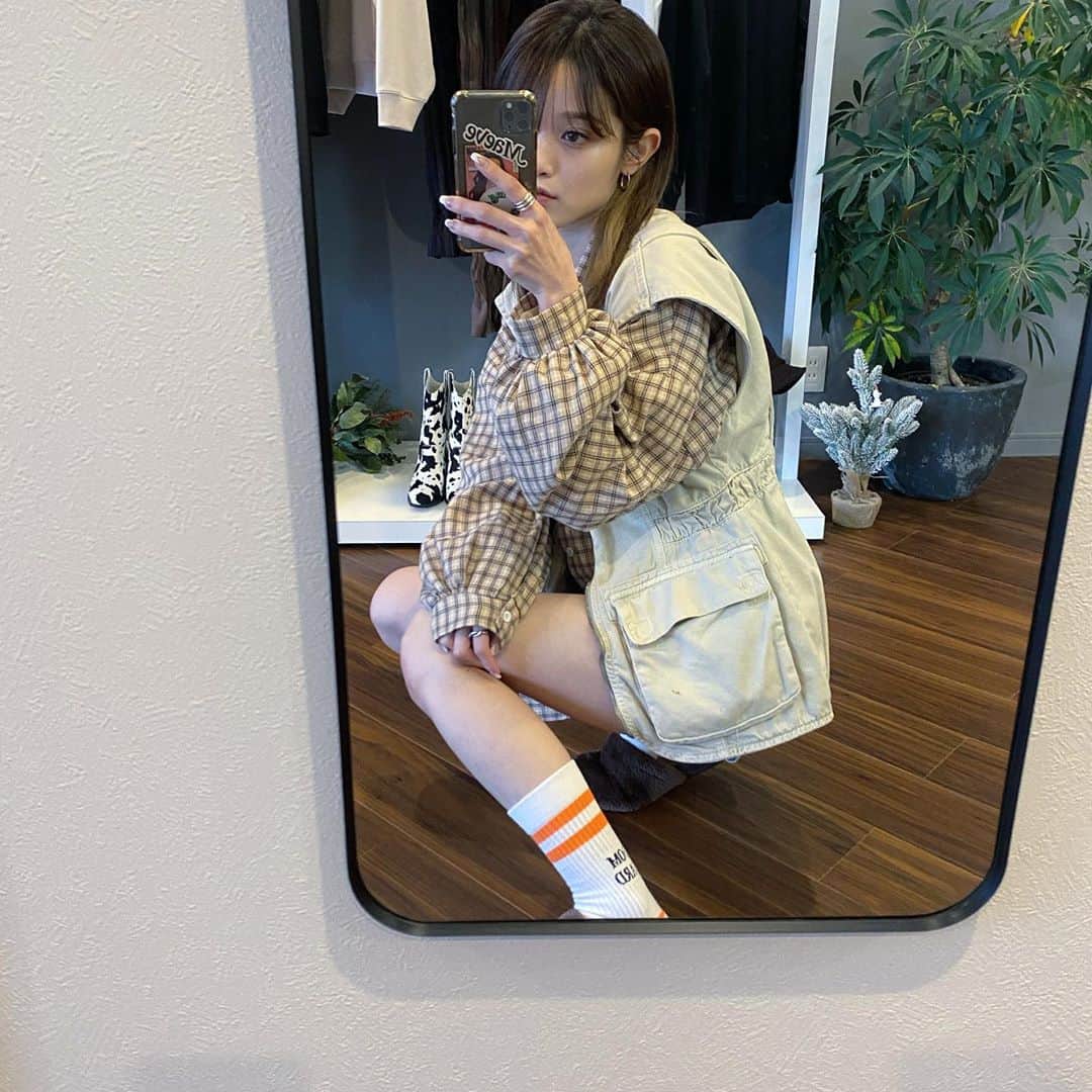 のインスタグラム：「きょうのかっこう🤒」