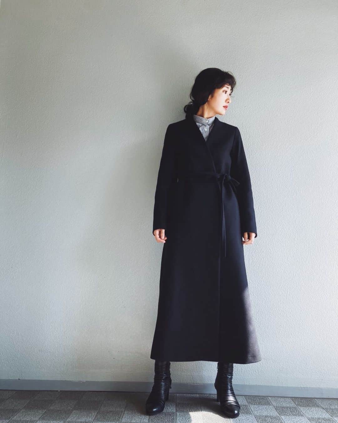 安藤沙耶香さんのインスタグラム写真 - (安藤沙耶香Instagram)「@cosstores_jp のコートで 数年ぶりに履いた @louboutinworld のブーツと  たまには体にフィットしたコートを着てみるのもいい感じ  #cosaw20  #louboutinworld  #ロングコート #女子力欲しい」11月8日 15時58分 - sayaka_nala