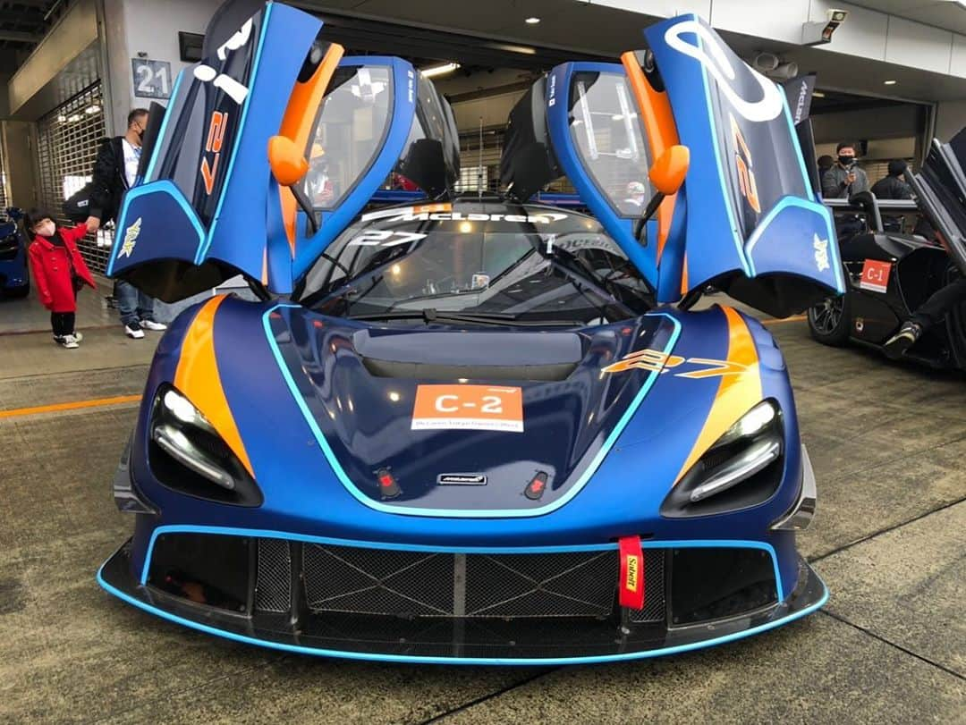 折目遼さんのインスタグラム写真 - (折目遼Instagram)「McLaren TOKYO Owners Meet 今回は720GT3のデモランを担当しました。 久しぶりのレーシングカーは、数周だったけど楽しかった😊 オーナー様&澤さん、有難う御座いました‼︎ #mclaren #mclaren720s #fsw #ワンスマ」11月8日 15時54分 - oriori0626