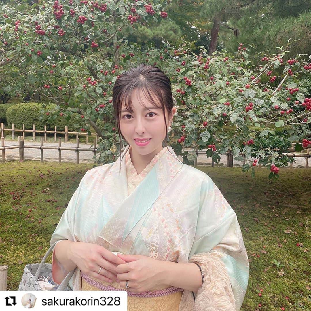 金沢着物レンタルshop心結〜kokoyui〜のインスタグラム：「素敵なお写真ありがとうございます👘💞 . シェアさせていただきます😃❣️ .  ⚫︎金沢駅前 着物レンタル心結(ここゆい)  ⚫︎営業時間 : 9:00〜18:00 ⚫︎address : 金沢市本町1-3-39 ⚫︎tell : 076-221-7799 ⚫︎金沢駅から徒歩5分  ⚫︎コインパーキング補助あり  心結の着物一覧▶@kokoyui_kimono 振袖や袴はこちら▶@kokoyui_furisode 七五三やお子さんの着物はこちら▶@kokoyui753 . #着物ヘア #ヘアセット #和服 #着物 #着物コーディネート #きもの #着物女子 #着物男子」