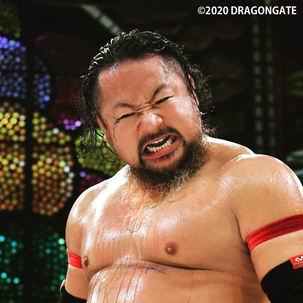 吉田隆司さんのインスタグラム写真 - (吉田隆司Instagram)「勝利…‼︎ #dragongate #prowrestling #kyoto #victory #ootd #ootn #outfit #training #fitness #running #cycling #fitnessmodel #cardio #sweat #fitnessaddict #ドラゴンゲート #プロレス #フィットネス #ボディーメイク #京都 #ダイエット #肉 #bodymake #instagood #格闘技 #entertainment #costume」11月8日 16時33分 - yoshidatakashidg