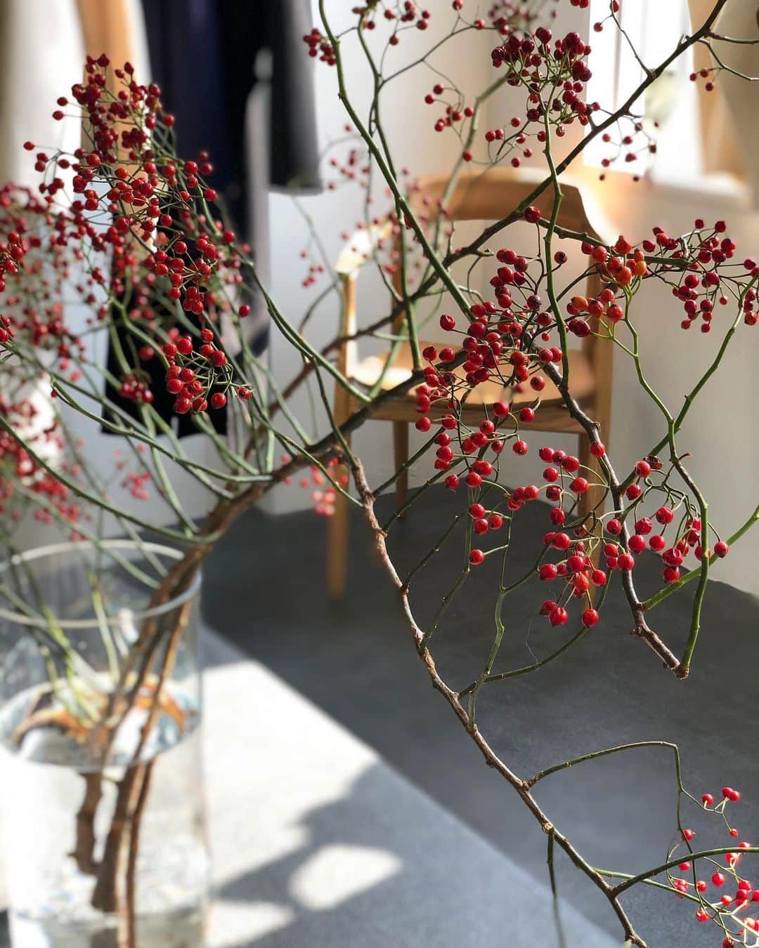 北岡りえのインスタグラム：「@seah_maisonatelier  limited shop 1days.  明日 11/9(sun) 11:00〜16:00.  今年最後の日も良いお天気になりますように♥」