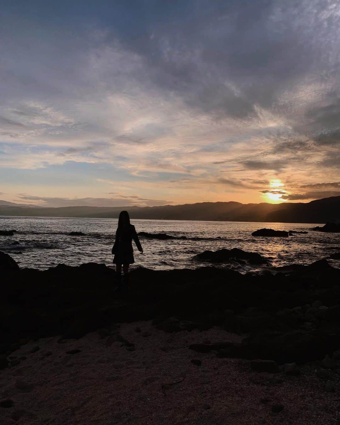 守谷菜々江さんのインスタグラム写真 - (守谷菜々江Instagram)「⛅️🐚  この日は、とても良い出会いをしました☺️ 撮影も楽しかったなぁ〜  #sea#sunset」11月8日 17時03分 - naaaa_morita2