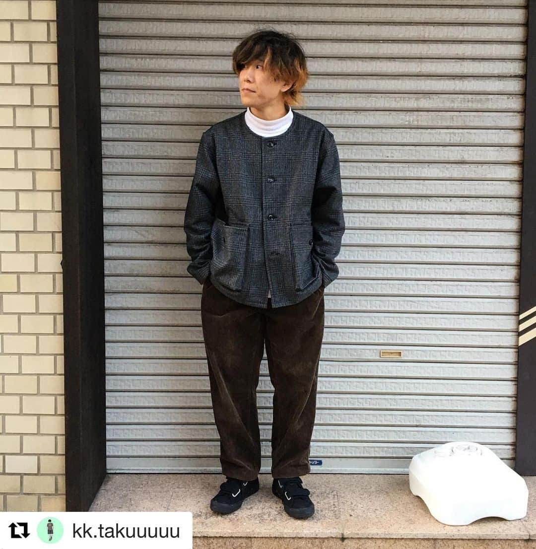 アールエフダブリューさんのインスタグラム写真 - (アールエフダブリューInstagram)「#Repost @kk.takuuuuu with @get_repost ・・・ ・ 髪の毛ボサボサ。  #spellbound  #グレンチェック #コーデュロイ #古着コーデ #fashion #ootd #rfw #rfwshot #アールエフダブリュー  #スニーカー」11月8日 17時21分 - rfwtokyo