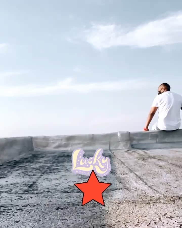 K.Oのインスタグラム：「LUCKY STAR VIDEO DROPPING THIS WEEK 🎥🎬  Phezulu 🔝」