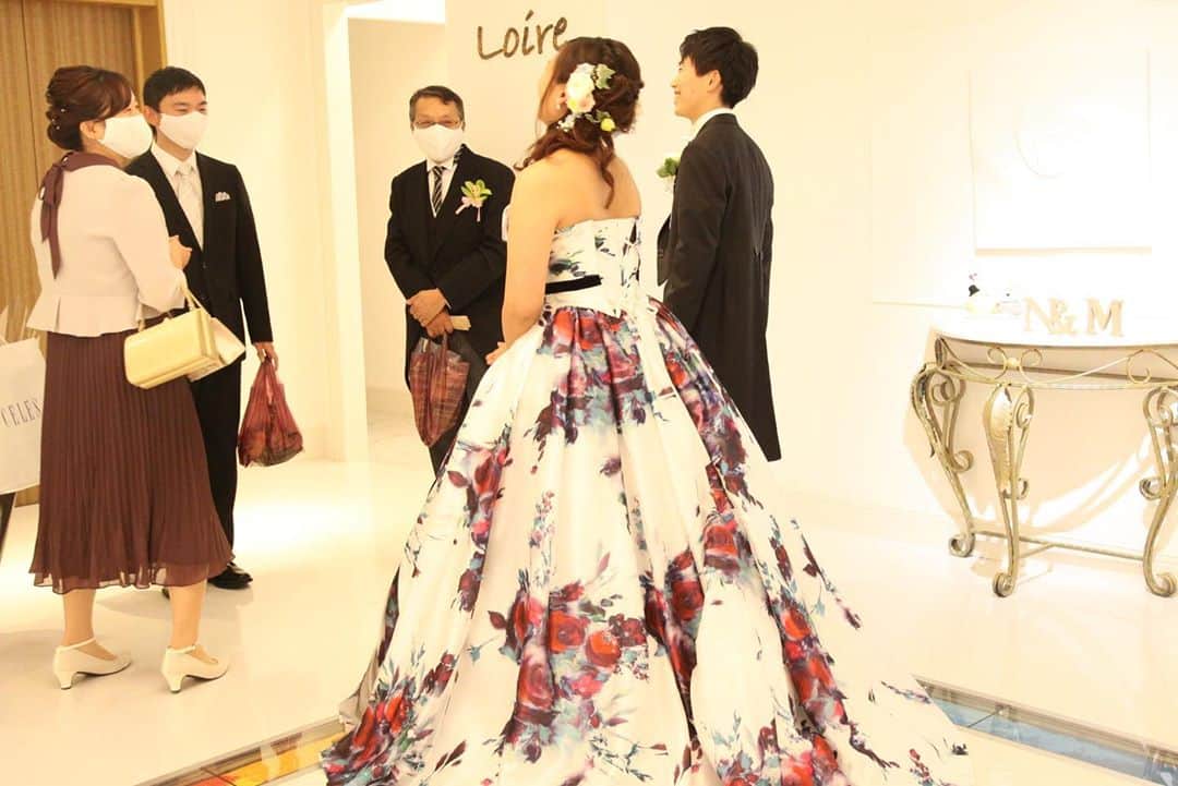 セレス高田馬場さんのインスタグラム写真 - (セレス高田馬場Instagram)「. . . 2020.11.08❤️Happy Wedding❤️ . . 本日CELESでご結婚式を行ったおふたり✨ 本当におめでとうございます🎉 . . お集まり頂いた皆様にとっても 沢山の幸せに包まれた1日✨ . おふたりも、ゲストの皆様も スタッフも...全員が感動し 笑顔溢れる最幸のご結婚式でした🥺✨ . . 今日という日をご一緒に迎えられた事を CELESスタッフ一同心より感謝致します❣️ . . 末永くお幸せに💕 . . . . 💍》［#セレス高田馬場］［#セレス花嫁］で フェアの様子や当日レポをUP してね✨ こちらのアカウントでご紹介させて頂きます❣️ follow me👉@celestakada . . 🤵👰》人気のブライダルフェアに参加しよう✨ 詳しくはTOPのURLからHPをcheck👀 . . セレス高田馬場💒 ☎️03-3207-5161 ［営業時間］11:00~19:00［定休日］木曜日 ※詳しくはHPをご確認下さい . . #CELES高田馬場#CELES花嫁#プレ花嫁#卒花嫁 #結婚式準備#挙式#大聖堂#結婚式#結婚式場 #式場探し#ブライダルフェア#式場見学#東京花嫁 #高田馬場#wedding#前撮り#チャペル #全国のプレ花嫁さんと繋がりたい #全国の卒花嫁さんと繋がりたい #2021年春婚#2021年夏婚#2020年秋婚 #2020年冬婚#令和婚 #結婚式レポ#結婚式」11月8日 17時45分 - celestakada