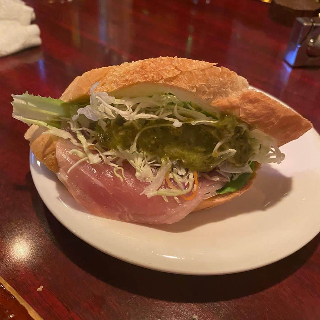 金巻ともこのグルメインスタ