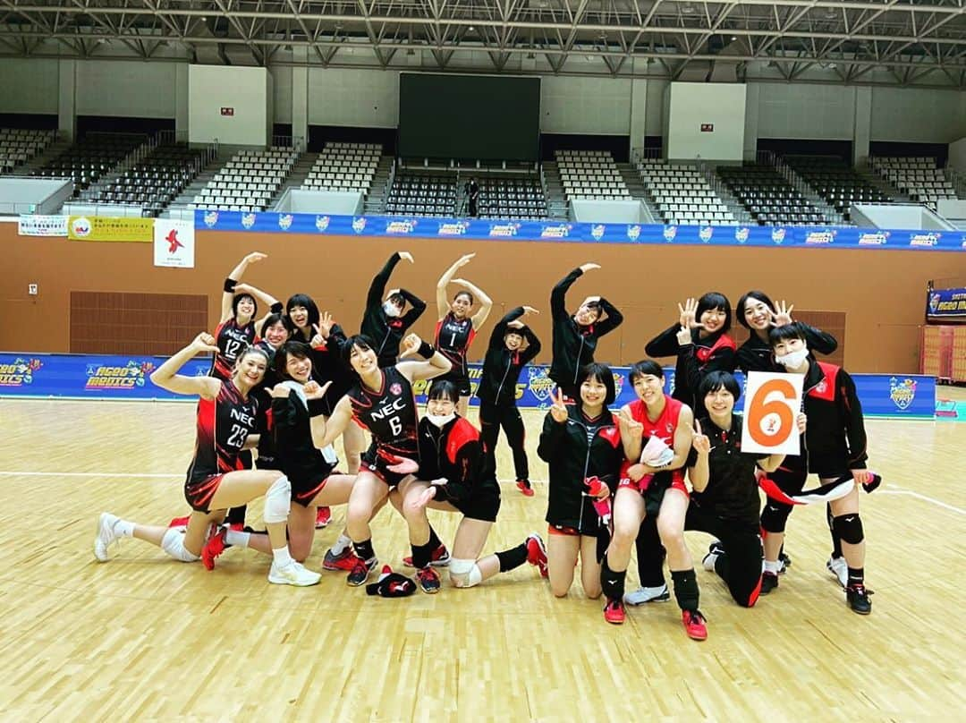 山内美咲さんのインスタグラム写真 - (山内美咲Instagram)「#2020-21 ﻿ #vleague #necレッドロケッツ #5勝目 #6勝目﻿ #島津アリーナ﻿ #初リモートマッチ ﻿ #京都の思い出  #小島満菜美  #ハッピーバースデー  #できる女たち ﻿ #写真増えてたyo」11月8日 18時42分 - yama9436