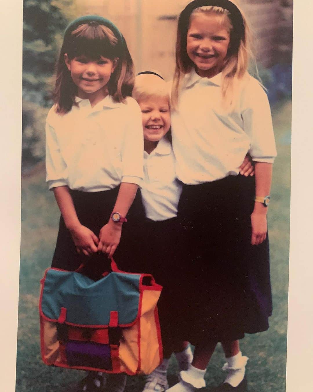 Mollie Kingさんのインスタグラム写真 - (Mollie KingInstagram)「During Dyslexia Week a lot of people were asking where they could find tips on homeschooling dyslexic children. I’ve got so much admiration and respect for parents who are homeschooling while juggling so many other things and can only imagine how tough this is for both parents and children. As a dyslexic child I really struggled with homework so can empathise with those children struggling with learning outside of the school environment. So I wanted to share some resources that could be handy for anyone currently homeschooling. I hope this is helpful!  Firstly, the British Dyslexia Association have written an article which I’ll link in my stories with some helpful homeschooling tips particularly aimed at dyslexics. They are also running a series of free parent webinars to help parents with dyslexic children at home as well as running a helpline so if you’re struggling during lockdown, they are always there for you. I’ll put a link to their website, where you can find more information on all of this, in my stories 💛 @bdadyslexia #dyslexic #dyslexiaawareness」11月9日 4時12分 - mollieking