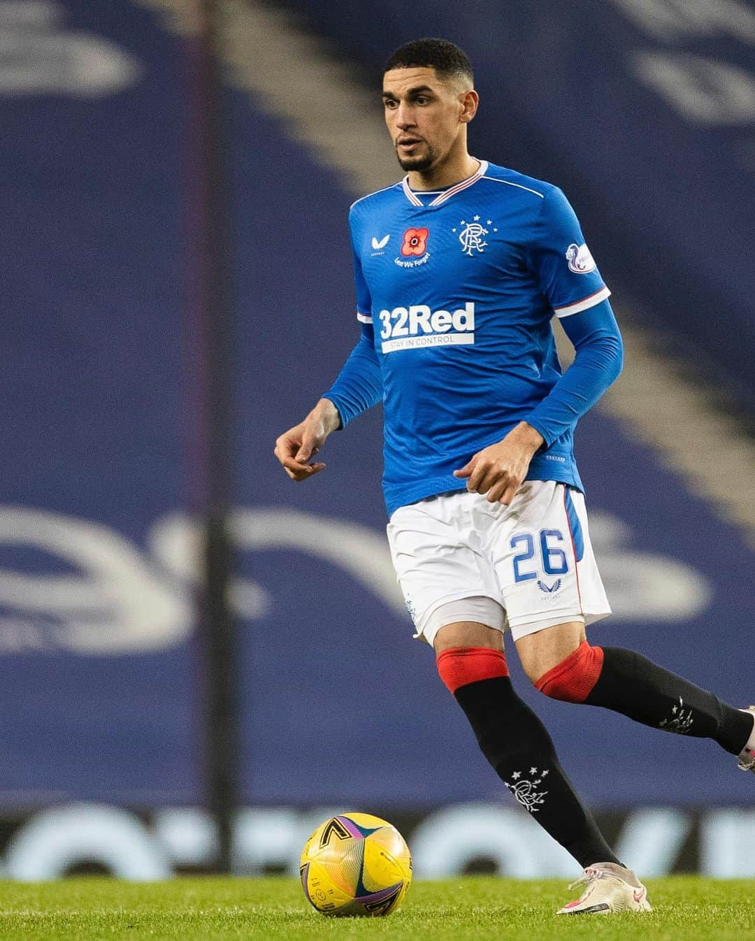 レオン・バログンさんのインスタグラム写真 - (レオン・バログンInstagram)「Back with a bang 💥 and a clean sheet at Ibrox - excellent team performance from start to finish 🇬🇧 @rangersfc」11月9日 4時33分 - leonbalogun