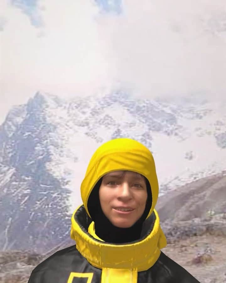 カロリーヌ・ド・メグレのインスタグラム：「@Labrinth - Mount Everest (2019) This is the first track of my new playlist: « #SexyPlaylistToForgetTheRest » / Beware, my creativity while in confinement is reaching its highest level 😐 #OneSongADayCDM Thank you @natgeo for the filter 😬」