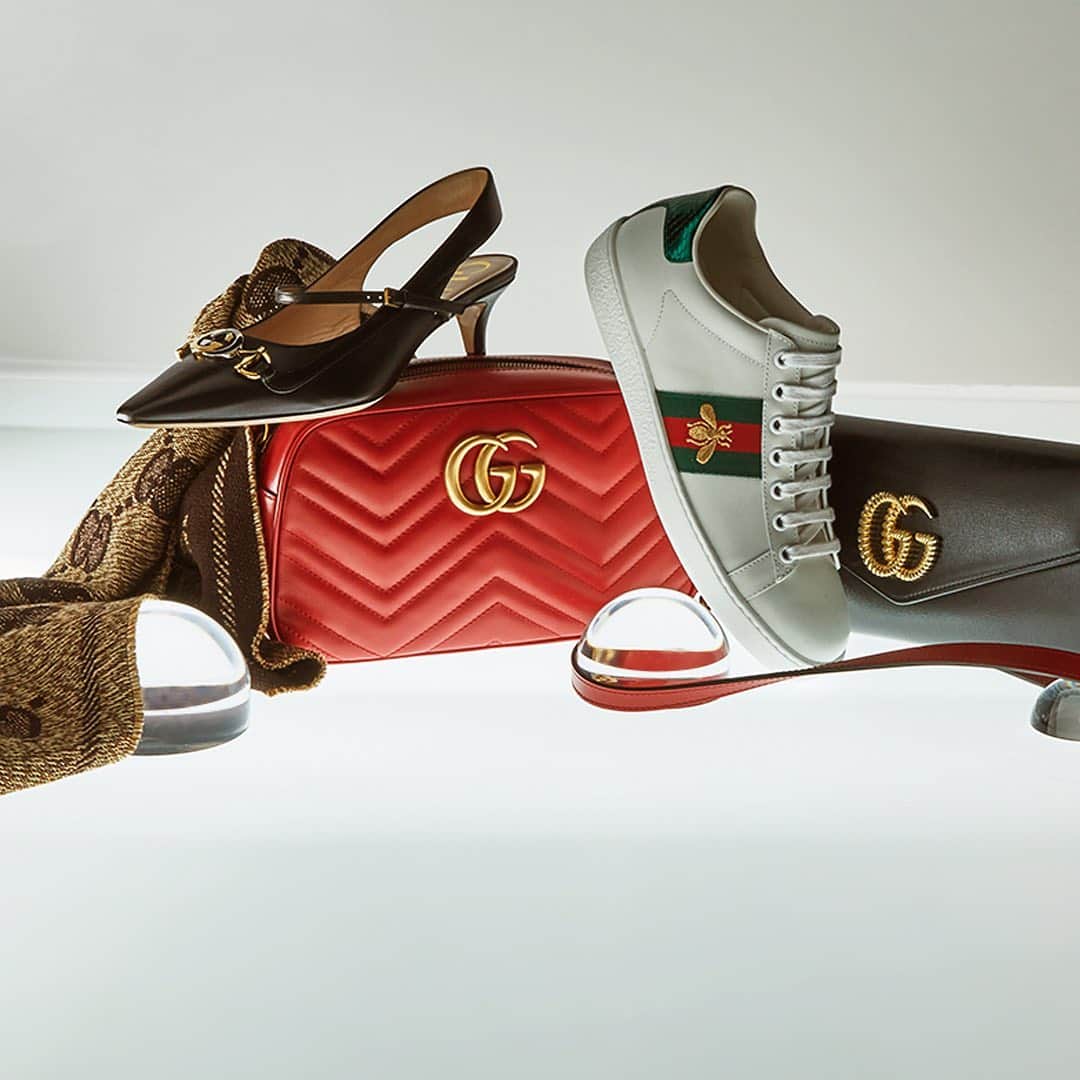 GILTのインスタグラム：「You’re due for a gift. Tap to shop #Gucci.」