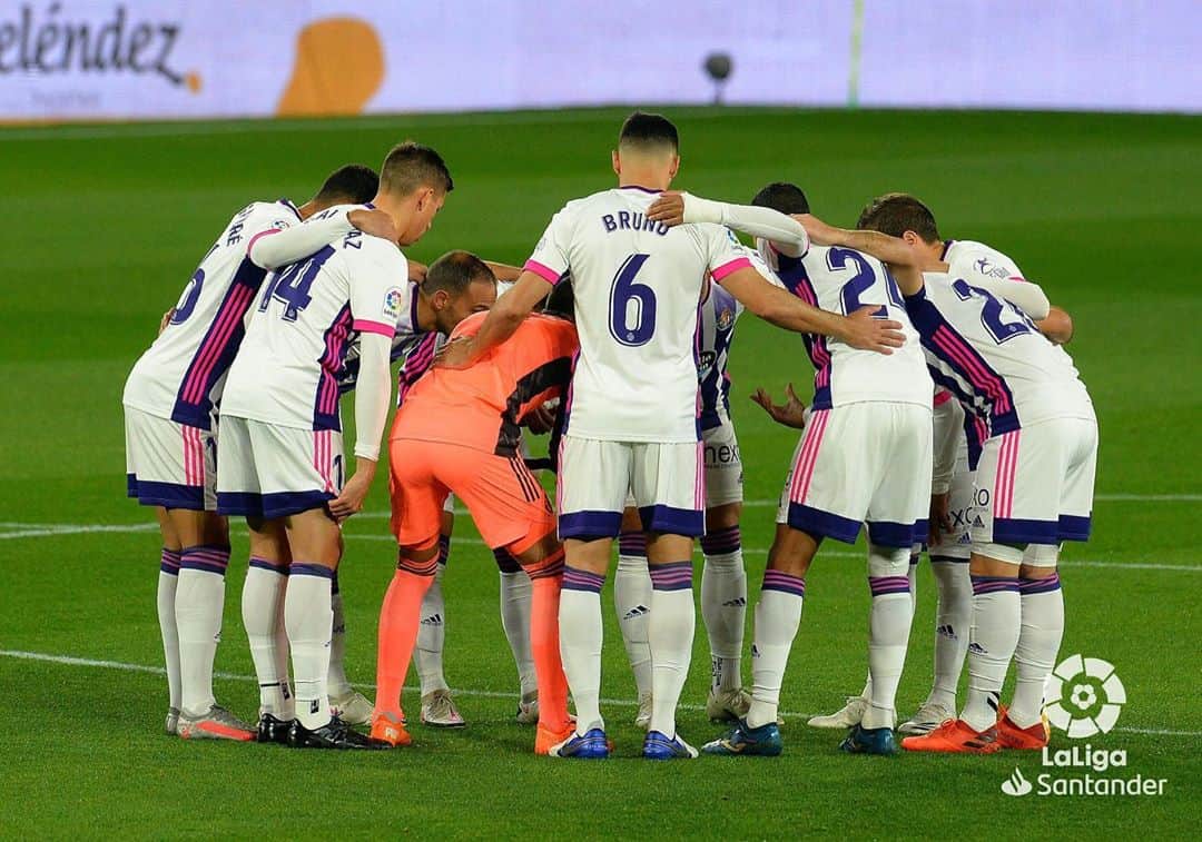 ロナウドのインスタグラム：「¡Gran victoria, chicos! ¡Vamos equipo! #AúpaPucela」