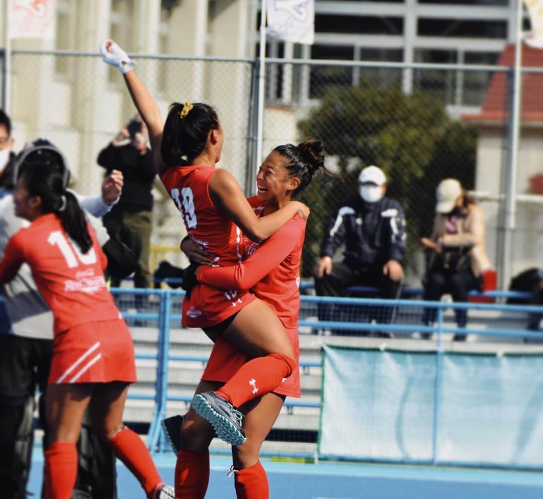 河村元美さんのインスタグラム写真 - (河村元美Instagram)「We won 🙌🏆🤍🔴We’re Champion 社会人大会2連覇！！」11月8日 20時31分 - motomi_35