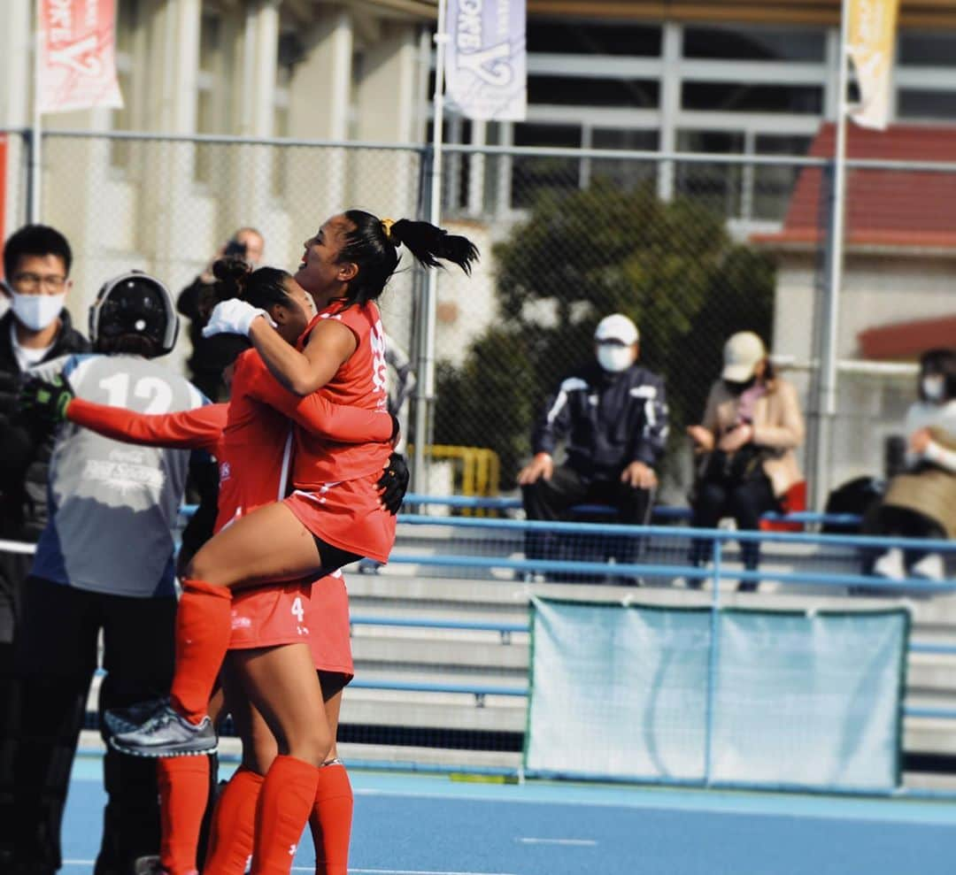 河村元美さんのインスタグラム写真 - (河村元美Instagram)「We won 🙌🏆🤍🔴We’re Champion 社会人大会2連覇！！」11月8日 20時31分 - motomi_35