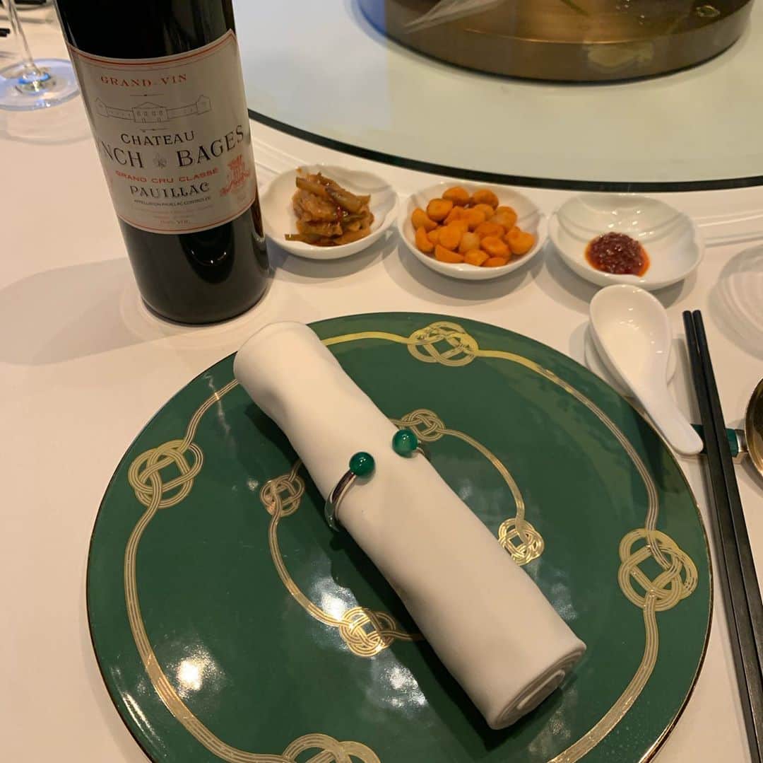 イ・ヨニさんのインスタグラム写真 - (イ・ヨニInstagram)「너무 오랜만에 맛나게 먹었던 베이징덕! 총주방장님덕분에 맛나게 먹었습니다~👍😆 자주뵈요! @fsseoul 에서」11月8日 20時33分 - yeonhee.luv