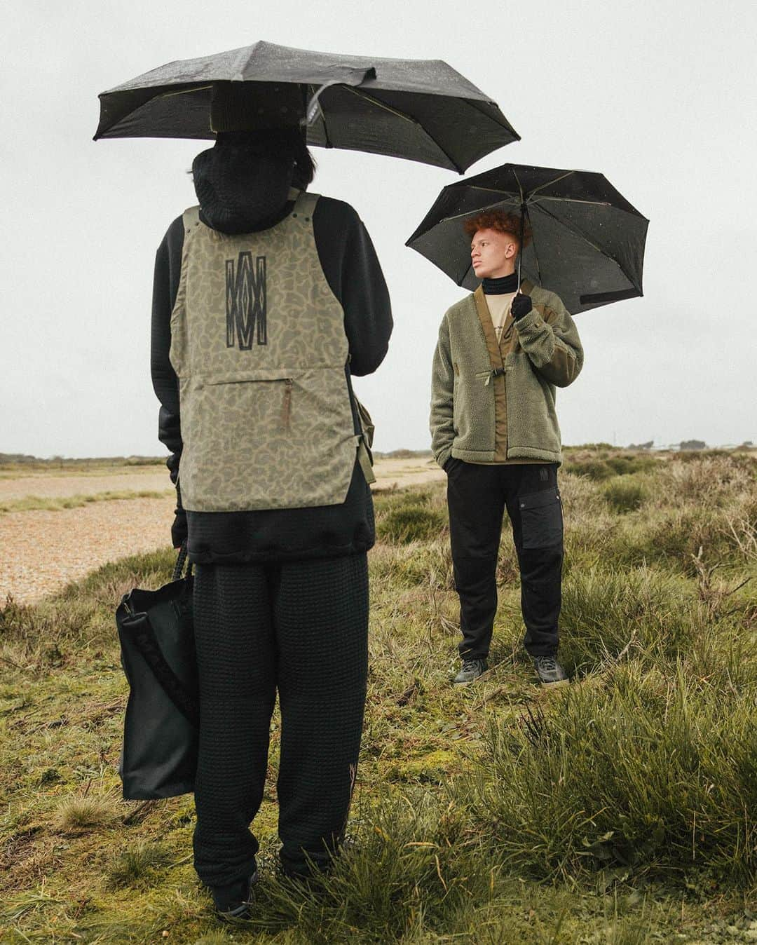 HYPEBEASTさんのインスタグラム写真 - (HYPEBEASTInstagram)「@hypebeaststyle: @maharishi has revealed a selection of technical and performance gear from its Fall/Winter 2020 collection. Reinforcing the maharishi mantra of “respect nature, utilize technology,” the capsule mixes reinforced ripstop fabrics, waterproof materials and quick-drying technical textiles with a range of recycled fibres, natural vegetable dyeing techniques, and eco-coscious production processes. Shop the pieces now on the brand’s website. ⁠⠀ Photo: @curtisjehsta」11月8日 20時51分 - hypebeast