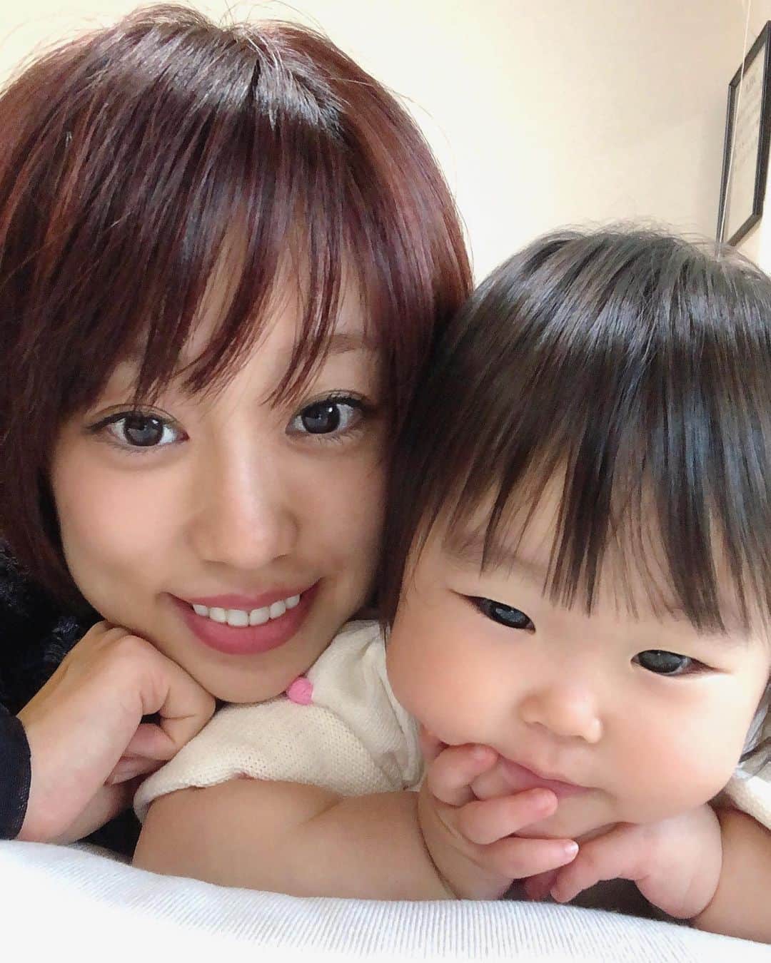 のインスタグラム：「👩‍👧👩‍👧👩‍👧﻿ ﻿ ﻿ 娘が突然の高熱、、、﻿ 本当にヒヤヒヤした数日でした。﻿ ﻿ 元気になって良かった😭﻿ ﻿ ﻿ ﻿ ﻿ #family﻿ #健康第一」