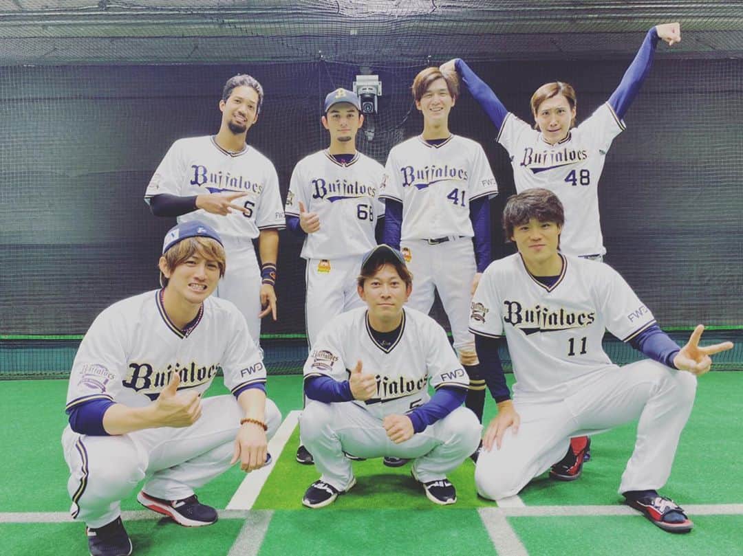 小田裕也のインスタグラム：「2020年のシーズンが終了しました。 今年は新型コロナの影響で開幕するかどうかわからない時期があり、不安な気持ちを持った生活がまだ続いていますが、 医療従事者の方々、感染拡大をさせない為に自粛生活をした方々、様々な人のおかげで開幕でき、野球をする事が出来ました！ その感謝の気持ちを結果で表す事が出来ずにファンの皆さんに申し訳ない気持ちでいっぱいです。 それでも自分の中では反省する所が多いですが、収穫となった事もあります。 反省する所は改善して、収穫となった所はより良くなるためにシーズンオフを過ごしていきます。 来シーズンも応援して頂けると嬉しいです。  オリックスバファローズ 小田裕也  #感謝 #医療従事者に感謝  #2020 #プロ野球 #オリックスバファローズ #orixbuffaloes  #小田裕也」