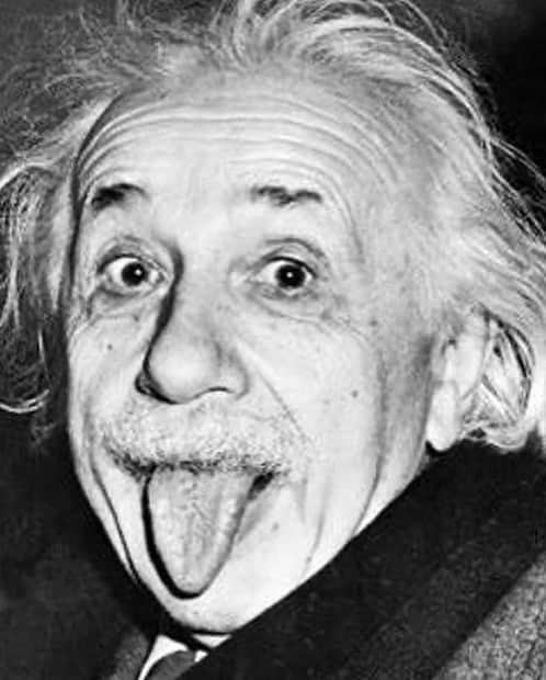 イチキップリンさんのインスタグラム写真 - (イチキップリンInstagram)「【偉人モノマネクイズ】  正解は【アルベルト・アインシュタイン】［Albert Einstein］でした👅  君はわかったかな？  #偉人モノマネクイズ #偉人モノマネ #偉人 #モノマネ #ものまね  #白黒 #クイズ #正解 #アルベルトアインシュタイン #alberteinstein #アインシュタイン #einstein #理論物理学者 #物理学 #哲学 #相対性理論 #量子力学 #特殊相対性理論 #天才 #ベロ出し #べー #白ひげ」11月8日 21時26分 - ichikippurin