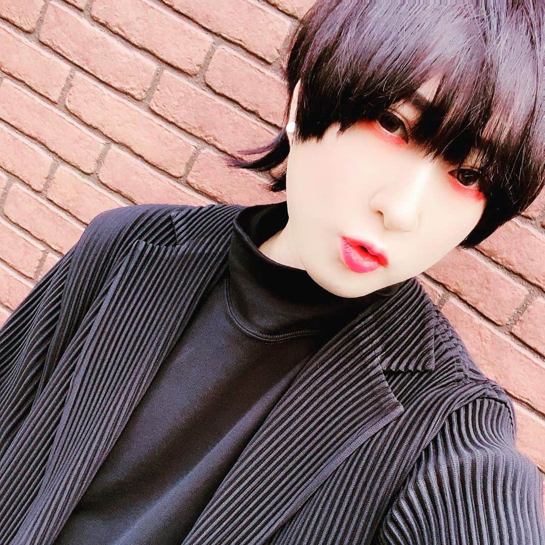 ミキティー本物【二丁目の魁カミングアウト】のインスタグラム：「元気！」