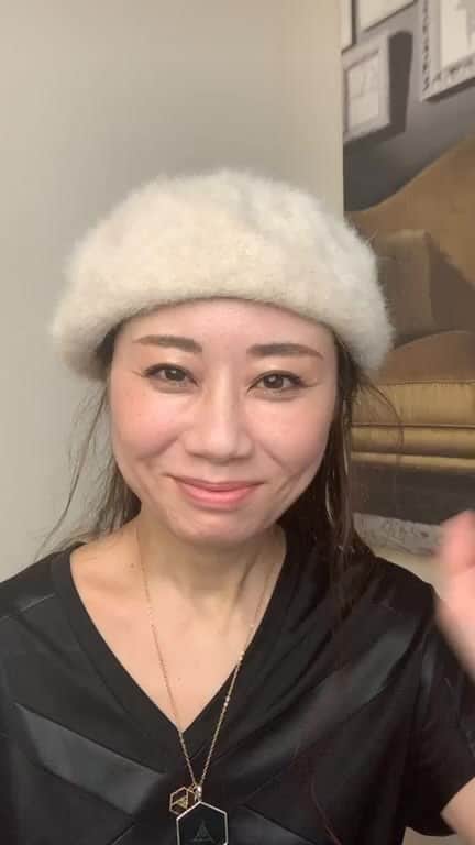 のインスタグラム：「だいぶ寝かしていたYouTube チャンネル、ようやく本格始動〜というお話しもさせて頂きました♪チャンネル登録してもらえたら嬉しいです❤︎  YouTubeへは @rachelchanjpn プロフィールのリンクから♪  https://youtu.be/z6Ipj1IH6ZY  と…いつもの日本酒、ラーメンのお話などなど、徒然なるままに皆さんのご質問にもお答えしたり♪  ✨11/24 19:00 FBO東京校でのビギナー向け日本酒セミナーまだお席あるのでぜひ（無料、要お申し込み）」