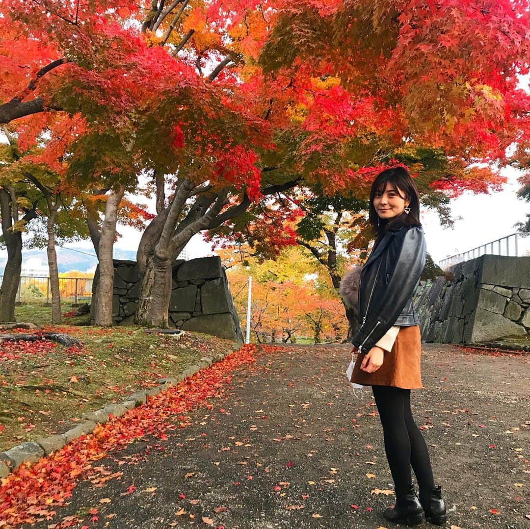住本結花さんのインスタグラム写真 - (住本結花Instagram)「. これで私も最終選別に行けます。(鬼滅ネタ) . この週末は城跡公園の紅葉が見頃を迎えていてきれいでした🍁 . #紅葉　#紅葉狩り　#もみじ狩り　 #鬼滅の刃　#岩手県　#岩手　#盛岡城跡公園　#岩手めんこいテレビ　#めんこいテレビ　#アナウンサー　#住本結花」11月8日 22時22分 - yuka_sumimoto_mit