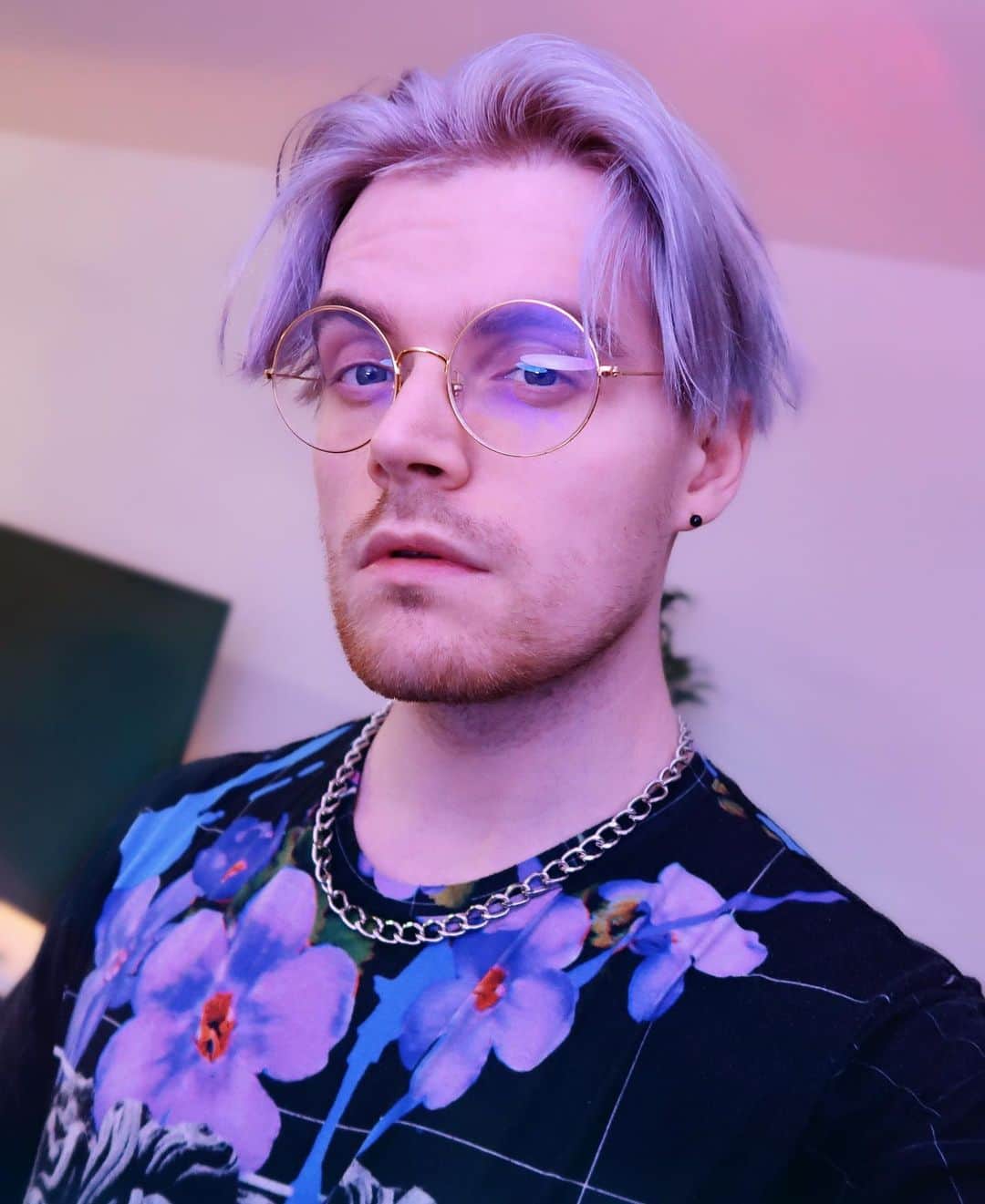 iBlaliのインスタグラム：「Ich fühle mich. Und meine Haare 🤪」