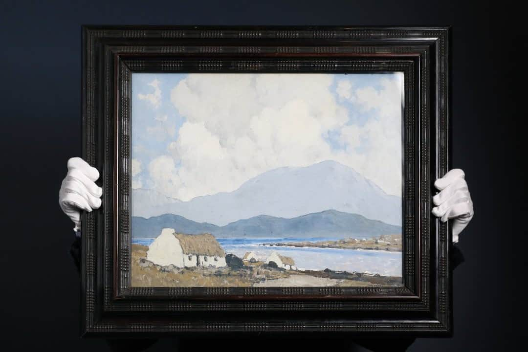 サザビーズさんのインスタグラム写真 - (サザビーズInstagram)「Paul Henry's aim was to capture 'the very soul of Ireland'. 'On Achill Sound' features the artist's unmistakable cumulus clouds billowing over distant mountains, and his muted palette of blues, greys and browns. Henry returned to the same remote landscape in the West of Ireland time after time, never tiring of its inherent wildness and distinctive light.  '44 Fitzwilliam Square: Works from the Estate of the Late Patrick Kelly' offers a stunning array of Irish pictures from the 18th to 20th centuries, as well as fine Georgian and Regency furniture, silver and decorative arts. It will take place on 10 November as a live “studio” sale, to be conducted by an auctioneer in a closed room, with bids accepted in real time from telephone and online bidders.   Click link in bio for more information.  #SothebysIreland #SothebysIrish #PaulHenry」11月8日 22時30分 - sothebys