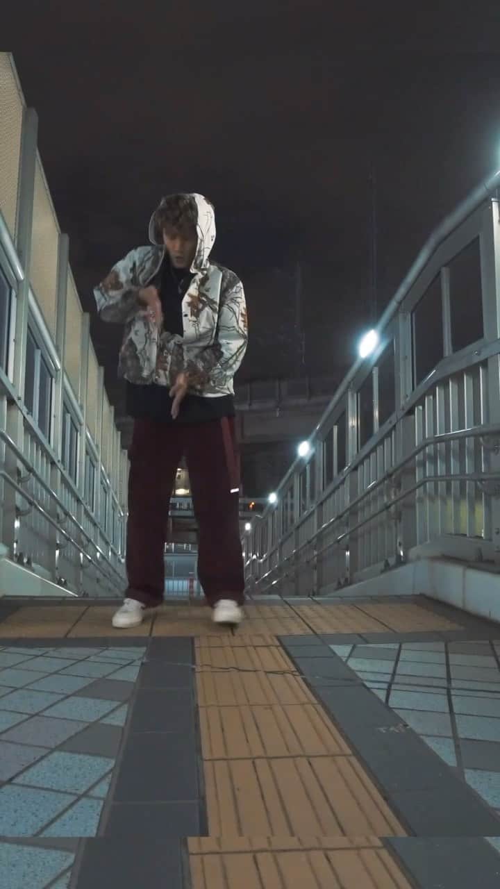 のインスタグラム：「🕺 @toyotaka_bbb  🎵 @enrythm  #BeatBuddyBoi #hiphop #dance #Toyotaka」