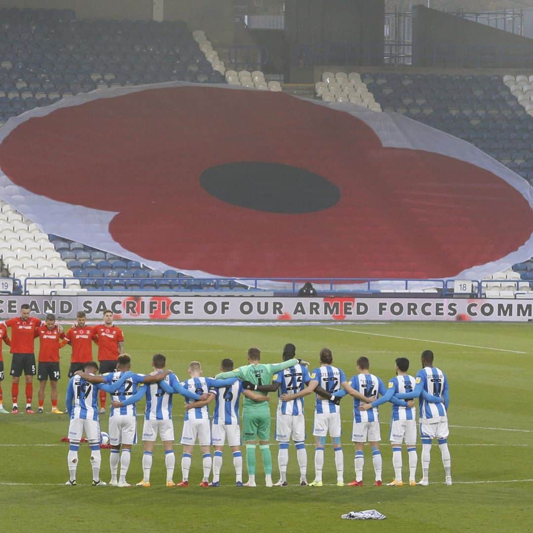 ベン・ヘイマーのインスタグラム：「We will remember them. #lestweforget」