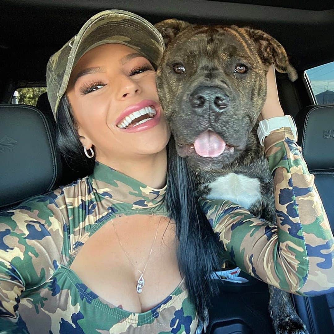 Kelly Clelandのインスタグラム