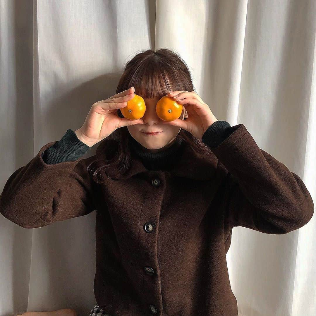 新田湖子さんのインスタグラム写真 - (新田湖子Instagram)「. おみかん🍊 ビタミンいっぱい摂取した 𓂃！」11月8日 23時15分 - coconitta0809