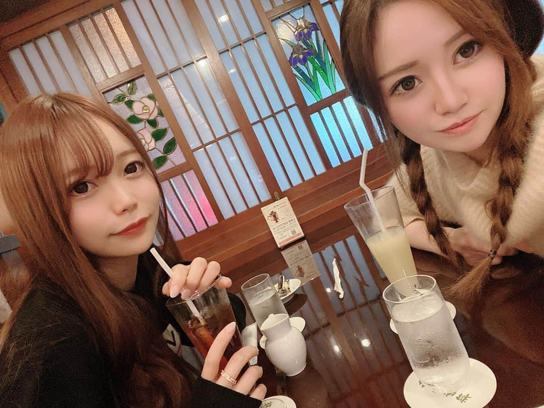 せんちゃんのインスタグラム：「あいりちゃん〜マイメン😌😌😌 北新地戻っちゃうの寂しい。 誰か北新地行くの 付き合って欲しい。笑」
