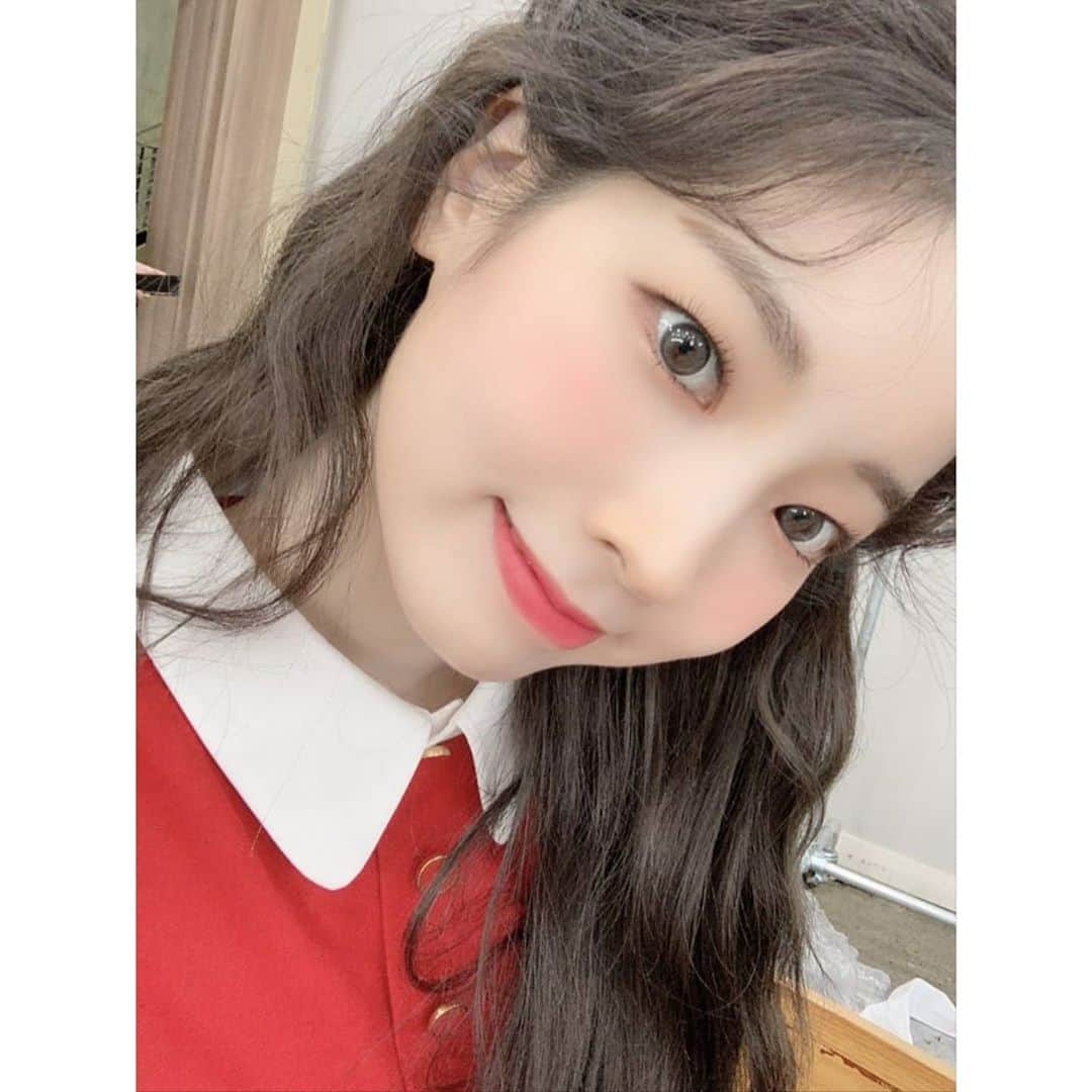 TWICEさんのインスタグラム写真 - (TWICEInstagram)「1위 축하해요 ONCE❣️I can’t stop me 활동 응원해 주신 모든 분들, 그리고 우리 원스 감사해요 이건 뮤비 자켓 때🤍」11月8日 23時46分 - twicetagram