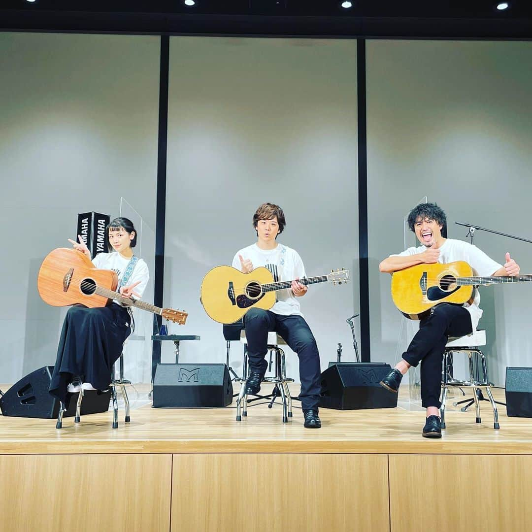 ISEKIさんのインスタグラム写真 - (ISEKIInstagram)「Yamaha Acoustic Mind 2020 ONLINE ファイナル公演となりました 全7公演　素晴らしいアーティスト、マネージメントスタッフの皆さん、YAMAHA含め仲間達のおかげでここまで来れました ありがとうございました✨ AnlyちゃんもアーティストにCM監督・編集・撮影など本当にありがとう&お疲れ様でした✨  来年こそは全国で会えますように✨ またね👋  #YAM2020 #Anly #大石昌良 #中田裕二  #吉田山田 #瀬川あやか #三浦祐太朗 #石川恭平 #YAMAHA #ありがとう #またね」11月9日 0時01分 - iseki_official