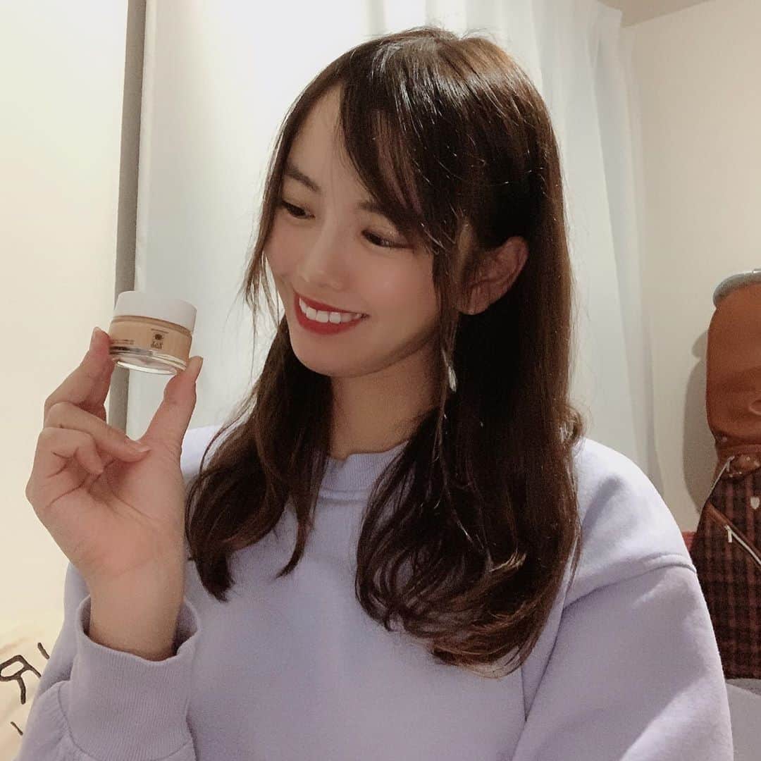 hina2221のインスタグラム：「メンズ用に開発されたコスメ💄✨　　 下地に最近使いはじめた☺️ 使用感がめちゃくちゃサラサラ😗 テカリを防ぎながら、カバー力をあるから最近はまって使ってます✨ UVカットも入ってるし、化粧崩れしにくくなるからゴルフする女の子にも心強い😎 . . .  #ザスコスメティック #オイルブロッカーEX #zas #テカリ防止 #脂性肌 #コスメ #メイク #pr」