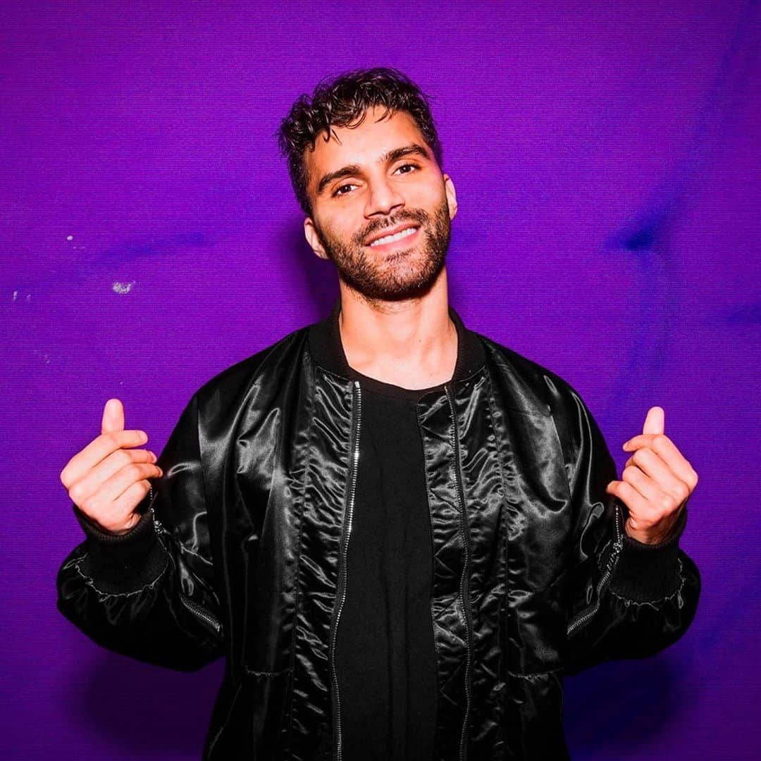 R3habのインスタグラム：「Thank you so much for voting me #13 in the DJ MAG 💜🙏🏼  It's been a crazy year!!   thank you for listening to my music... thank you for supporting me... thank you for everything...  Please take care of your health and loved ones, I hope to see you all soon 🎉🎉  I love you ♥️♥️」