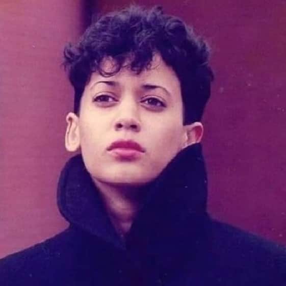 フラヴィア・ルチーニのインスタグラム：「Kamala Harris - The first female Vice President in US History! 💪🏿🙌🏽👊🤘🏾 😍🥳 time to Celebrate #kamalaharris #bidenharris2020 #firstfemalevicepresident」
