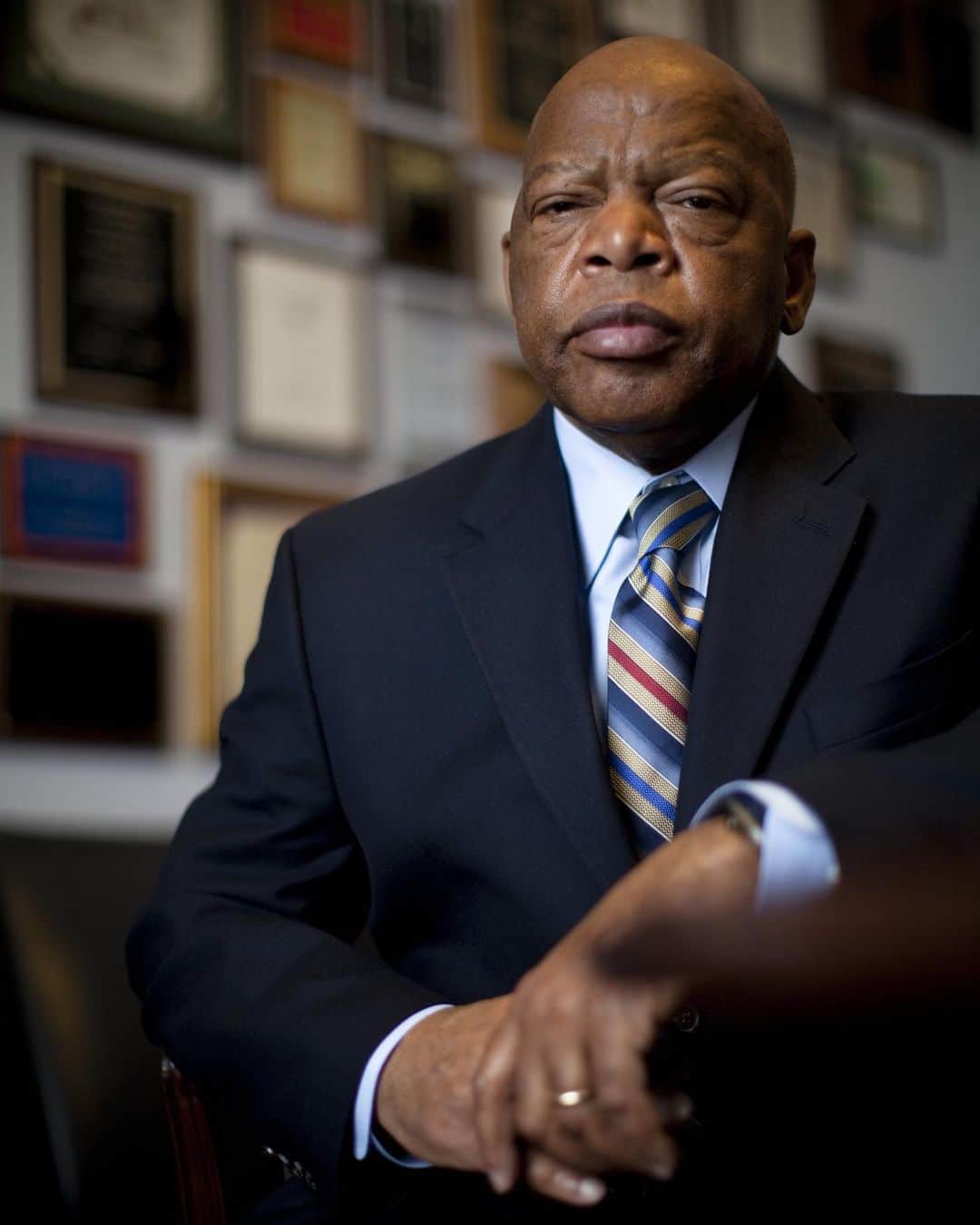 GQさんのインスタグラム写真 - (GQInstagram)「"We must go out and vote like we never, ever voted before," said John Lewis at one of his final public appearances. "I'm not going to give up. I'm not going to give in. We're going to continue to fight... We must use the vote as a nonviolent instrument or tool to redeem the soul of America."  Whether the opponent was cancer or the Supreme Court, in John Lewis' last months and years, the civil rights icon never gave up. Visit John Lewis' final fight at the link in bio.」11月9日 1時27分 - gq