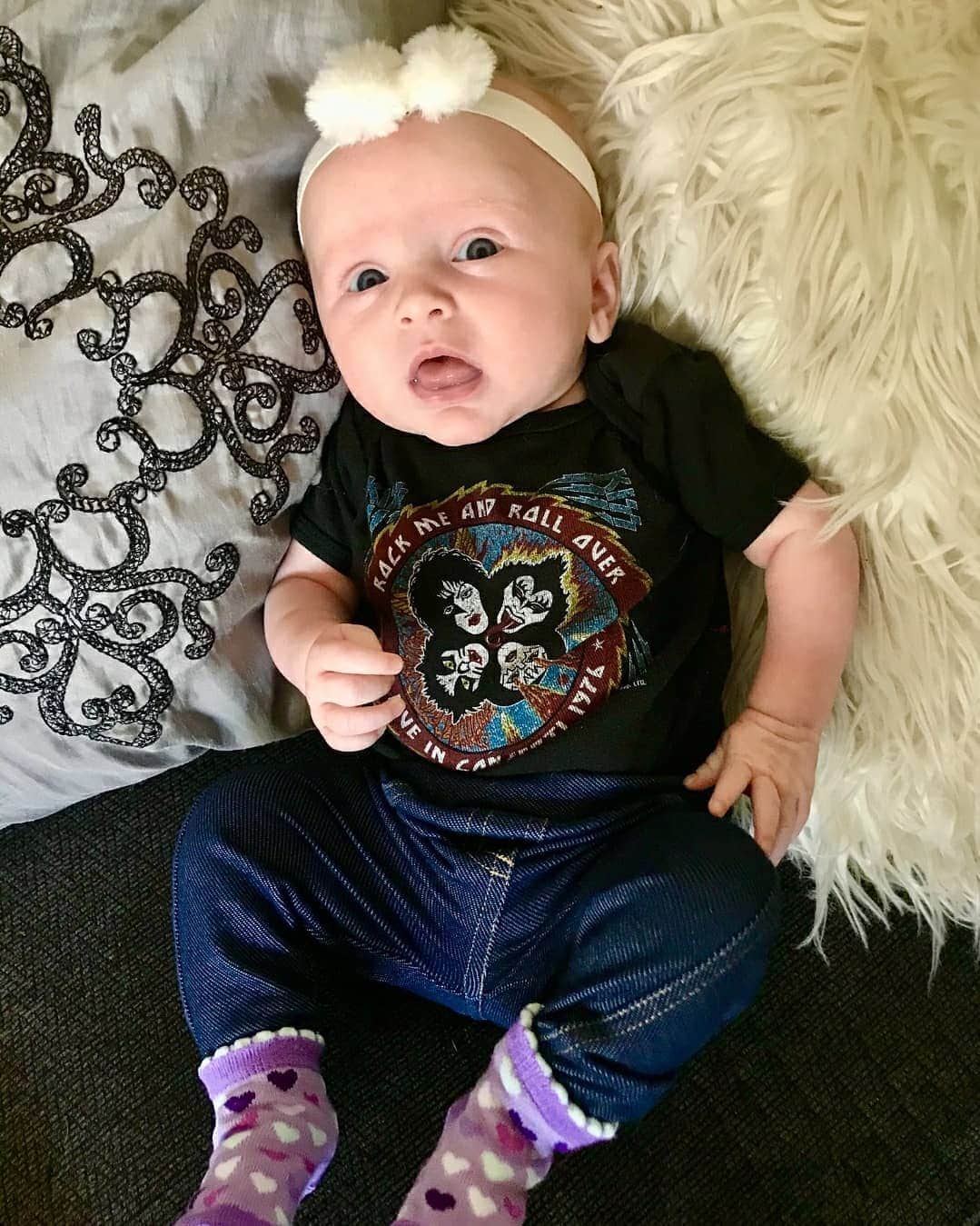 KISSさんのインスタグラム写真 - (KISSInstagram)「Next Generation #KISSARMY! SO cute!!  Keep the photos coming - send them to us at the letters page on www.KISSOnline.com.」11月9日 1時54分 - kissonline