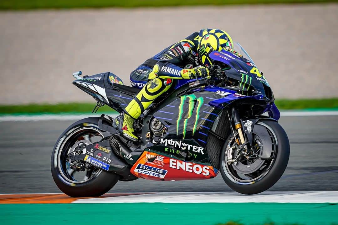 YamahaMotoGPさんのインスタグラム写真 - (YamahaMotoGPInstagram)「💬 @valeyellow46, #EuropeanGP Race Result - NC:  "It is a great shame, because I needed these 27 laps, just to do a race again. It wasn't a great weekend for me to find a way to improve, but we will see what we can do next week."  #MonsterYamaha  #MotoGP」11月9日 2時34分 - yamahamotogp