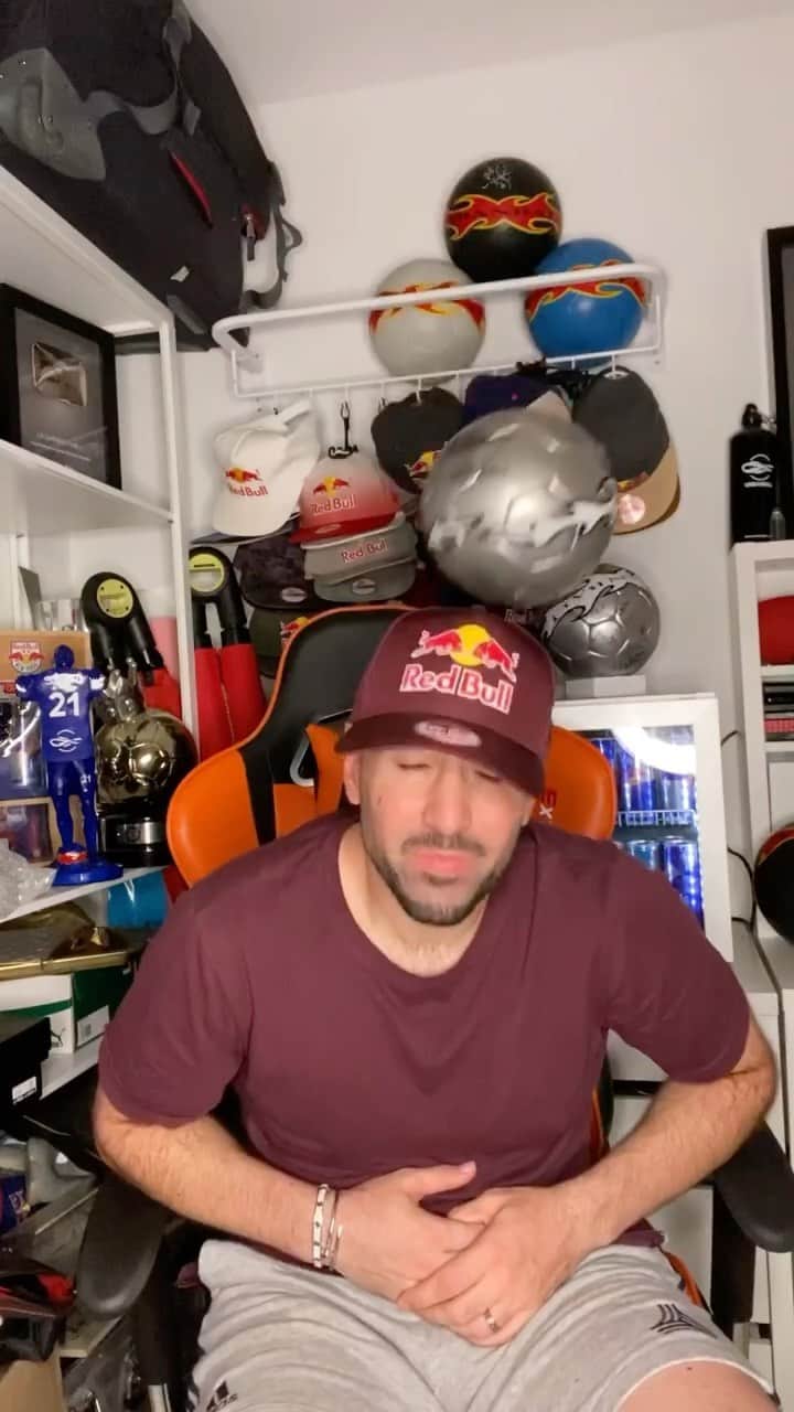 ショーン・ガルニエのインスタグラム：「FAIL 😂😂😂! Love it 👊🏼😜」