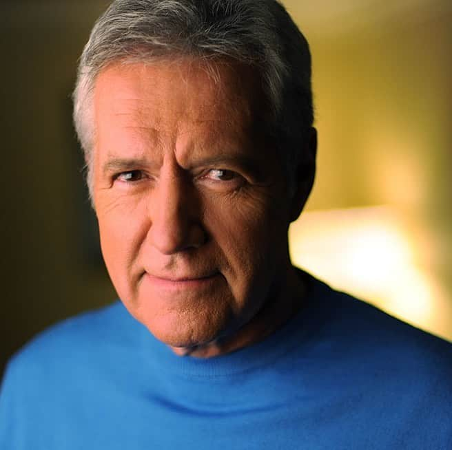 アダム・シャンクマンさんのインスタグラム写真 - (アダム・シャンクマンInstagram)「#alextrebek was A quiet and consistent stalwart symbol of education and knowledge. How poetic and fitting that he should pass right at the moment when we the people are just emerging from so much #jeapordy  RIP#alextrebek  You fought so hard and with such grace. I already miss shouting at the tv my final answers, desperate to impress you.」11月9日 3時05分 - adamshankman