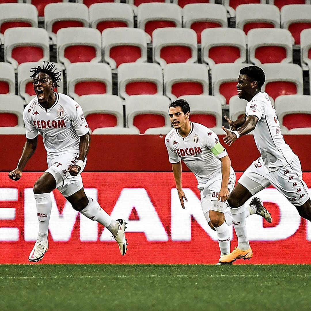 リーグ・アンさんのインスタグラム写真 - (リーグ・アンInstagram)「L’@asmonaco remporte le Derby de la Côte d’Azur face à l’@ogcnice 💥  Monaco win the Côte d’Azur Derby against Nice!  #ligue1ubereats #derby #asmonaco #ogcnice」11月9日 3時22分 - ligue1ubereats