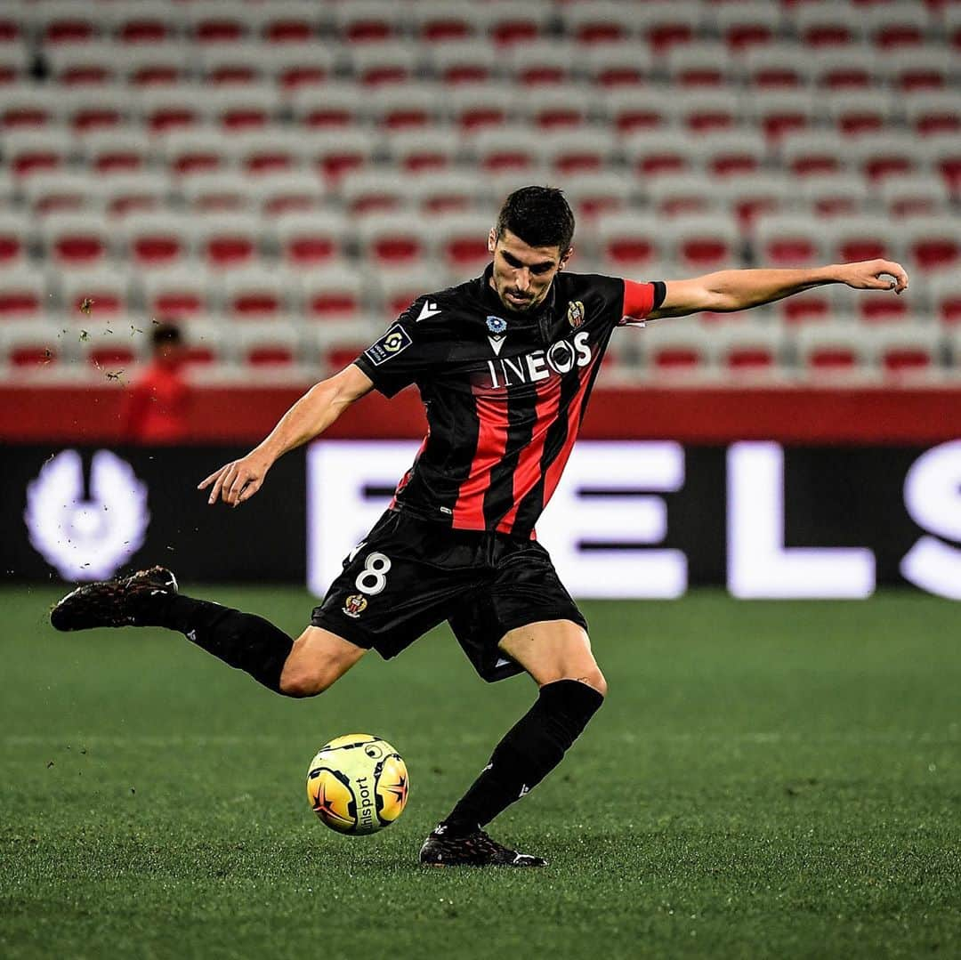 リーグ・アンさんのインスタグラム写真 - (リーグ・アンInstagram)「L’@asmonaco remporte le Derby de la Côte d’Azur face à l’@ogcnice 💥  Monaco win the Côte d’Azur Derby against Nice!  #ligue1ubereats #derby #asmonaco #ogcnice」11月9日 3時22分 - ligue1ubereats