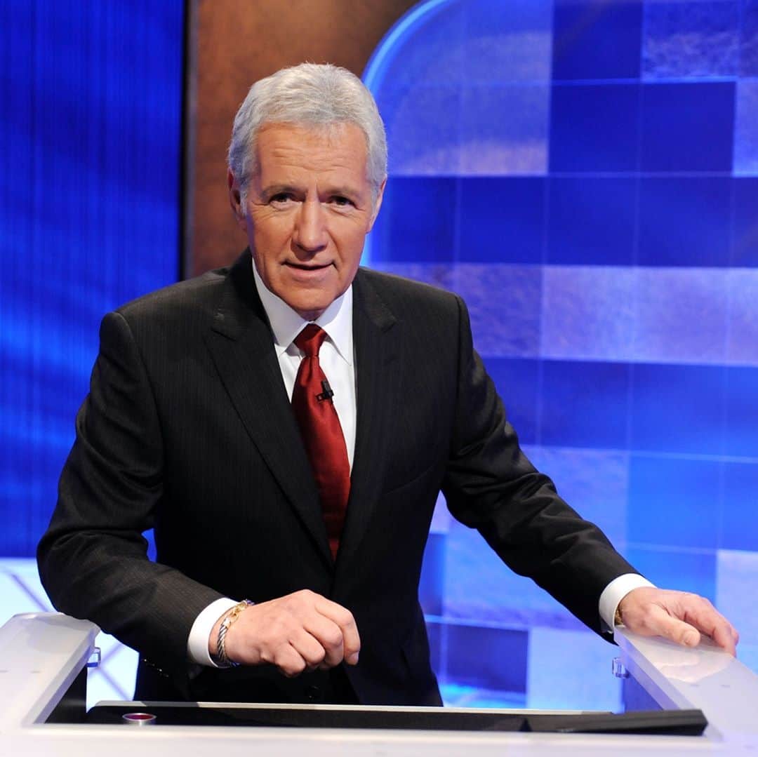 HYPEBEASTさんのインスタグラム写真 - (HYPEBEASTInstagram)「Beloved 'Jeopardy' host Alex Trebek has passed away at the age of 80 due to pancreatic cancer. We send our condolences to his friends and family.⁠ Photo: Amanda Edwards/Getty Images⁠」11月9日 3時29分 - hypebeast
