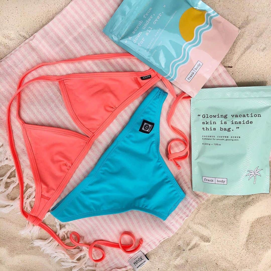 JOLYN Swimwearさんのインスタグラム写真 - (JOLYN SwimwearInstagram)「**COMPETITION CLOSED**  🌞 GIVEAWAY TIME 🌞 with only 3 weeks to go, it’s time to GET SUMMER READY! We’ve teamed up with world famous Aussie brand @frank_bod, and our absolute fave local boutique towel creators @mayde_australia to bring you the ultimate summer prize bundle including:   ⠀⠀⠀⠀⠀⠀⠀⠀⠀⠀⠀⠀ 🐨 2 x @frank_bod A-Beauty Scrubs 🥥 2 x @frank_bod Coconut Coffee Scrubs 🏖 1 x @mayde_australia pink Noosa Beach Towel 👙 1 x $200 JOLYN voucher   ⠀⠀⠀⠀⠀⠀⠀⠀⠀⠀⠀⠀ Here’s how to be in to win: ❤️ LIKE this giveaway post ✔️ FOLLOW @jolynaustralia, @frank_bod & @mayde_australia 💬 COMMENT - WHAT, WHERE & WHO?! What fun adventures are you planning, where are you going & which besties are you bringing with you this summer? 👩‍👧‍👧 TAG 3 friends in your comment 💫 SHARE the giveaway post to your story for a bonus entry   ⠀⠀⠀⠀⠀⠀⠀⠀⠀⠀⠀⠀ It’s time to get ready for an AMAZING, ADVENTURE-FILLED AUSSIE SUMMER, babes! 🌺🏝😎 head to our latest blog post (link in bio) to find out more ✨」11月9日 13時29分 - jolynaustralia