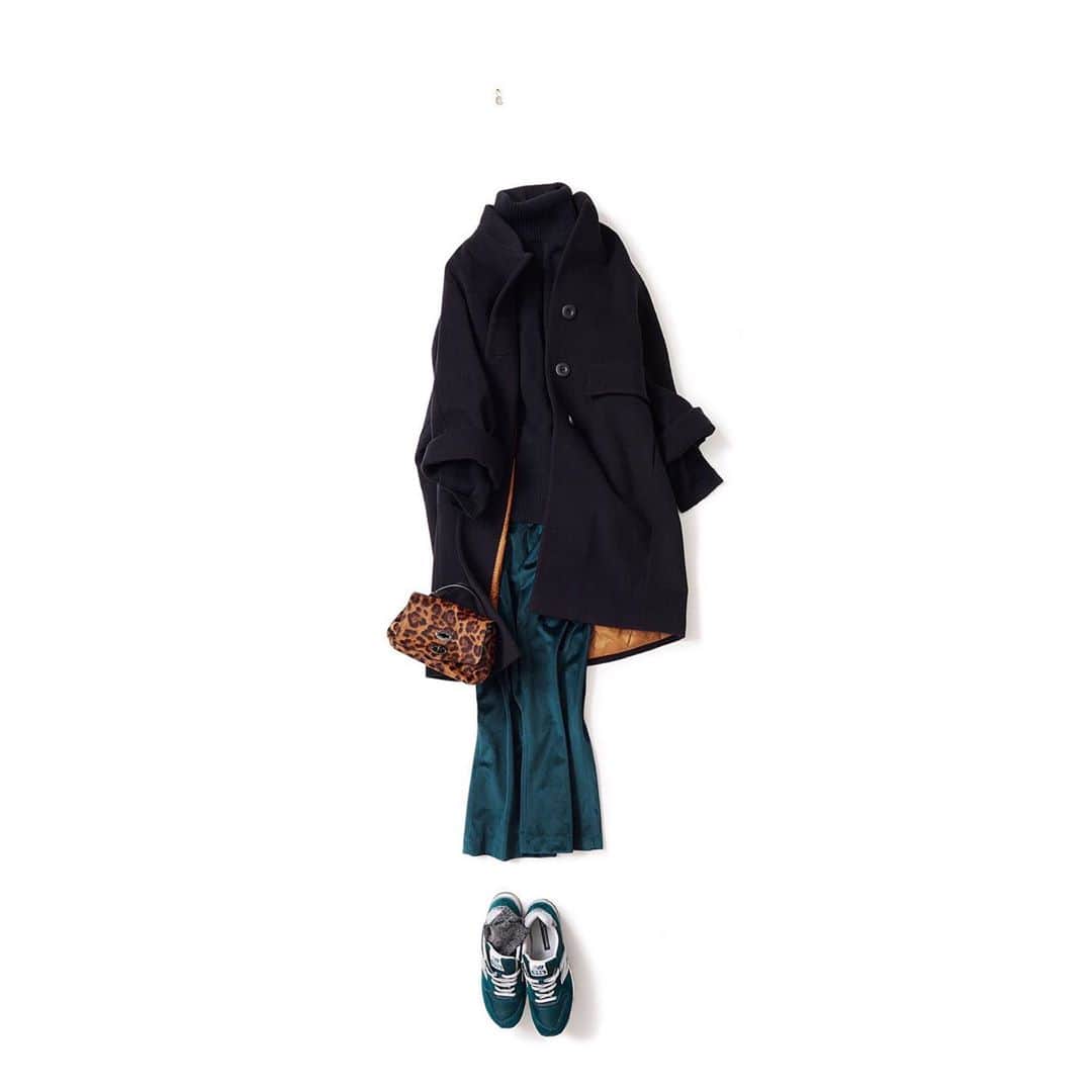K.KSHOP_officialさんのインスタグラム写真 - (K.KSHOP_officialInstagram)「・ NEW♦️Coordinate  ・ 2020-11-09 ・ 黒コート・ア・ラ・モード ・ outer : #mouche tops : #casheart #fio pants : #berwich accessory : #anthemforthesenses  bag : #zanellato shoes : #newbalance  other : #tabio ・ #kkcloset #kkshop #菊池京子 #kyokokikuchi  #コーデ  #code #style #fashion #コーディネート #ootd #wear #happy  #follow #カジュアル #black #coat #italy  ﻿ ﻿」11月9日 14時12分 - k.kshop_official